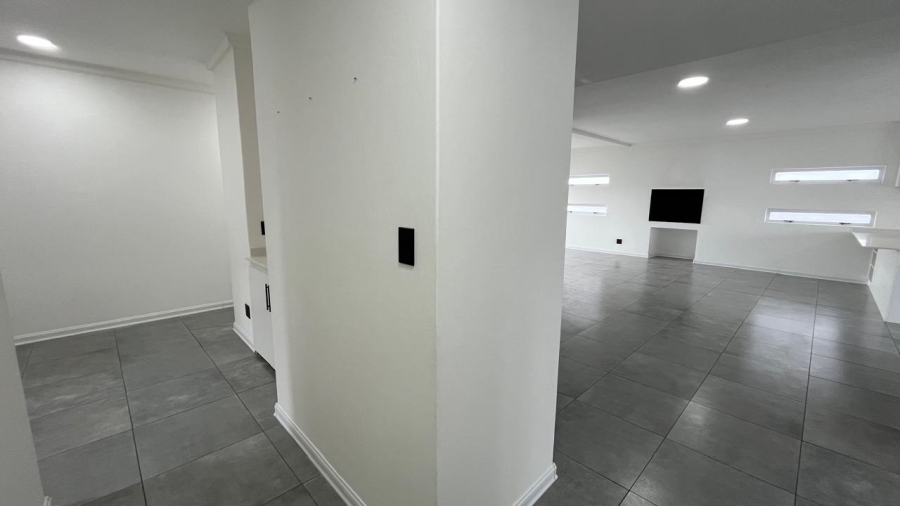 3 Bedroom Property for Sale in Aston Bay Eastern Cape
